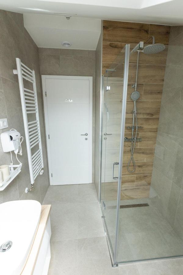 Rooms & Apartment Perak Kutjevo Buitenkant foto