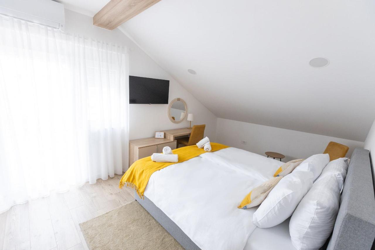 Rooms & Apartment Perak Kutjevo Buitenkant foto