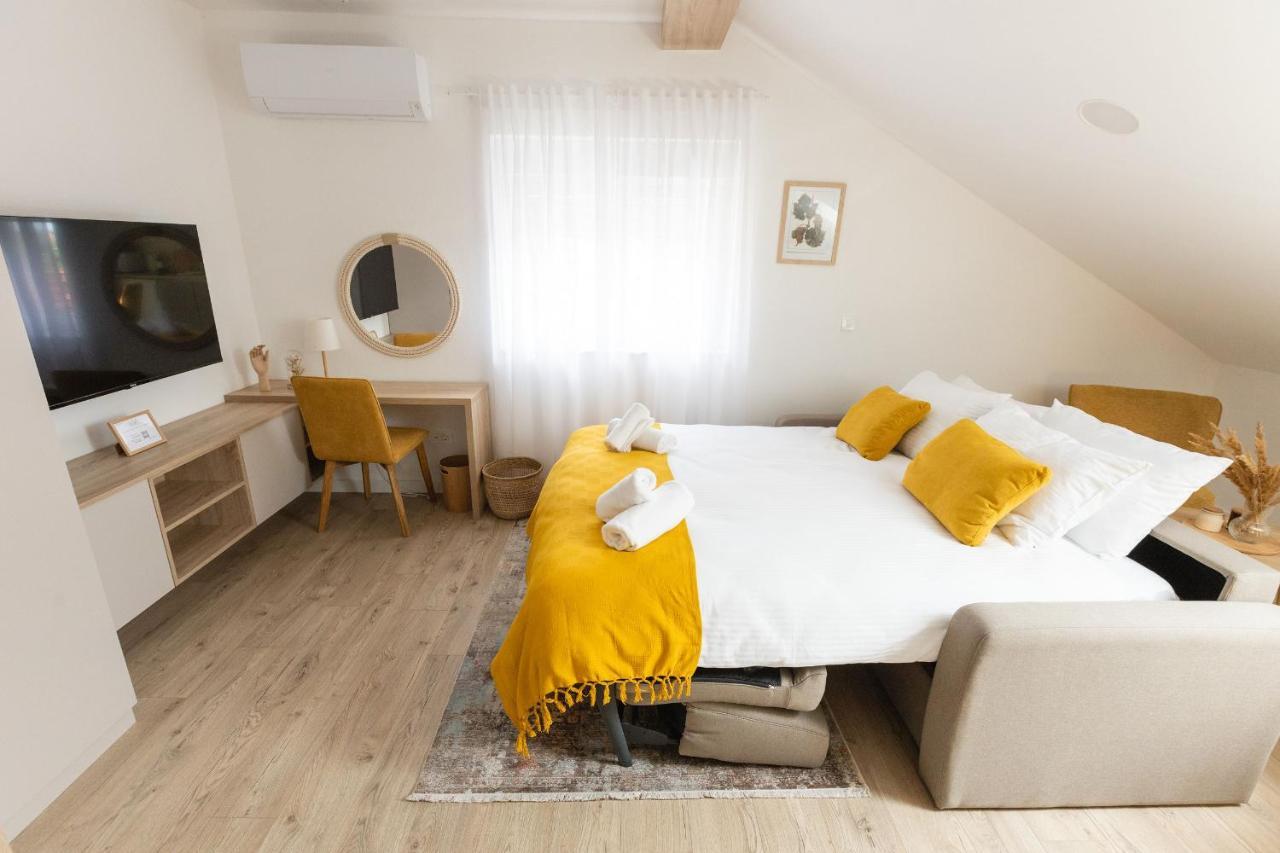 Rooms & Apartment Perak Kutjevo Buitenkant foto